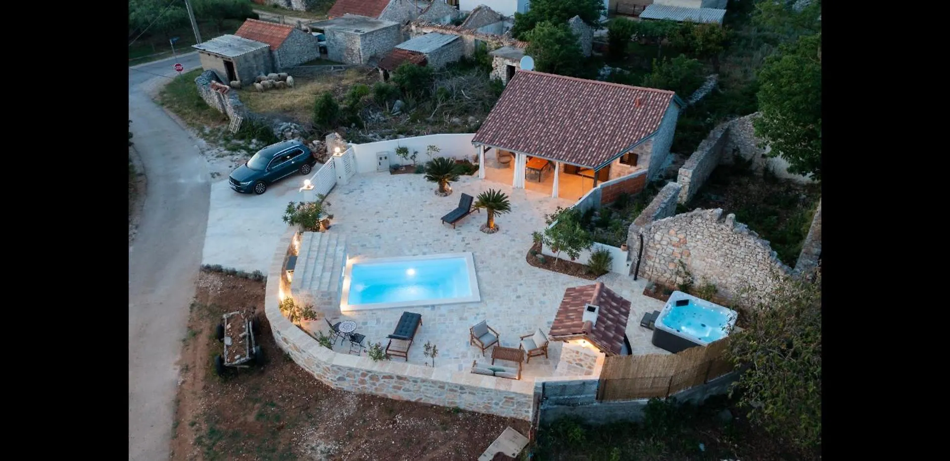 Moki'S Debi Villa Debeljak